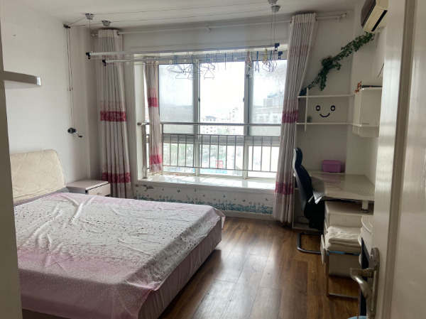 出租新浪屿花园110平，两室两厅一卫