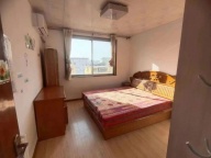 胜利街中国银行附近贴地四楼出租