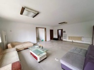 怡园小区1楼 一梯一户 127平 三室两厅两卫 家具家电齐全