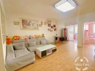 出租天筑绿洲一楼带小花园