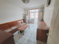 出租东山小区3楼