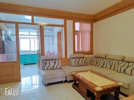 出租华冠一楼精装