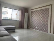 富新花园114平5楼，两室精装短住，1400每月