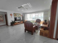 润泽小区电梯11楼边户，176平三室二卫，家电齐全 2000