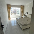 向阳小区，二楼，65平，两室，1300/月