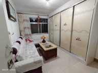 海峰街贴地四楼出租