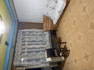 城西三楼出租干净卫生拎包入住