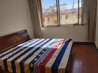 石马街750元 有暖气家电齐全