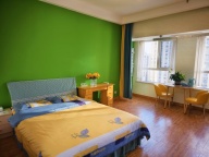 香榭里花园高档公寓可短租、年租，厨房卫生间，免费上网