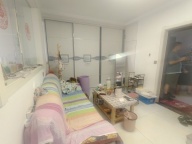 润泽小区电梯十楼出租