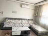 鑫岭家园二楼出租三室两卫