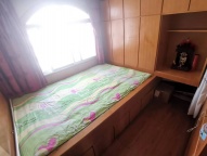 有空调美食街 家电齐全 安静的四楼700