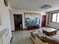 海峰街**附近四楼出租