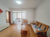 河滨小区二楼 84平 三室 双气 家具家电齐全 1000年租