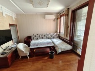 实验中学门口四楼