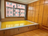 七里汤夜市附近二楼，家电齐全停车方便