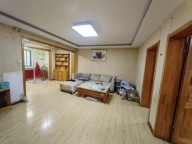 可租可售，新罗小镇楼住人二楼便宜租售。