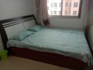 利群附近三楼配套齐全拎包入住，出门大型商场小学