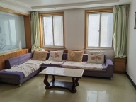 环岛花园住人二楼出租